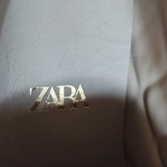 ZARA Quilted Leather Loafers with Metal Buckle - Picture 6 of 12